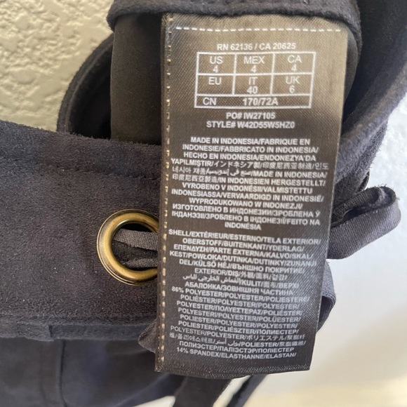 Guess Faux Sueded Skort
Style #W42D55W5HZ0 - Picture 4 of 6